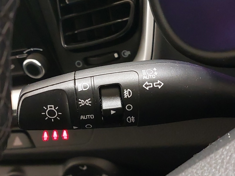 Used Kia Stonic 2022 for sale - 76348335: Photo 18