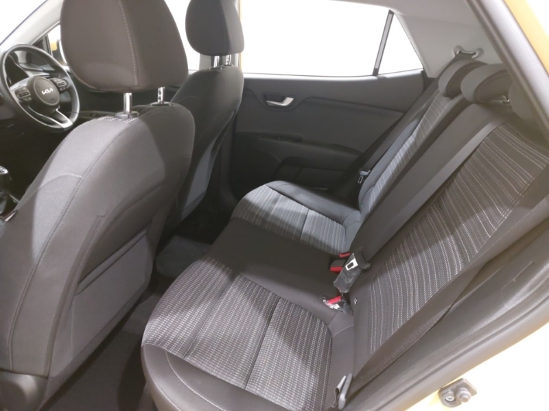 Used Kia Stonic 2022 for sale - 76348335: Photo 6