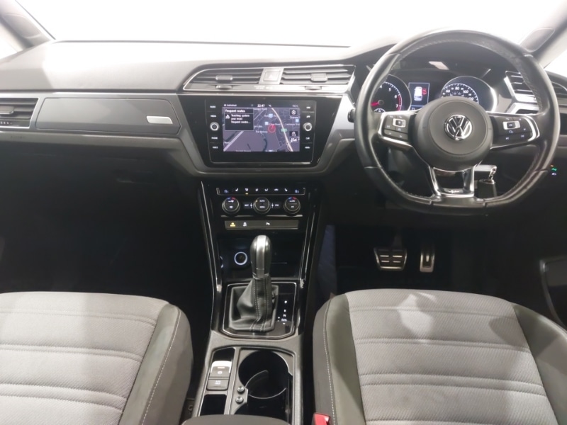 Used Volkswagen Touran 2017 for sale - 78113055: Photo 2