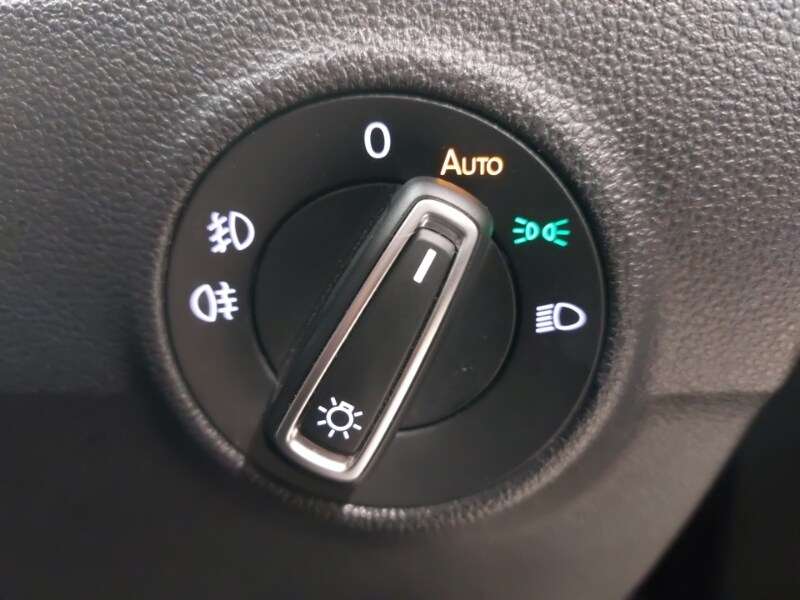 Used Volkswagen T-Roc 2019 for sale - 76213318: Photo 18