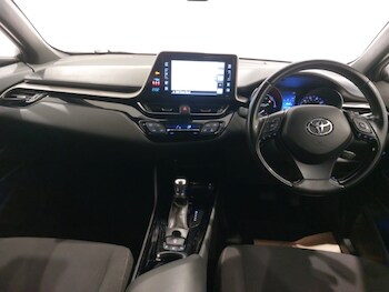 Used Toyota C-HR 2018 for sale - 78865764: Photo