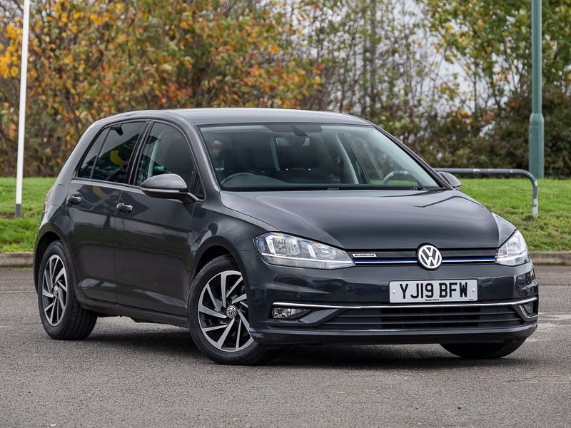 Used Volkswagen Golf 2019 for sale - 76636592: Photo 1