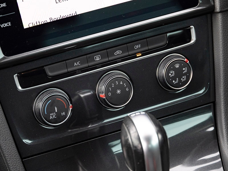 Used Volkswagen Golf 2019 for sale - 76636592: Photo 18