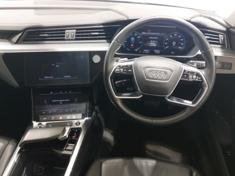 Used Audi e-tron 2021 for sale - 77495469: Photo 7