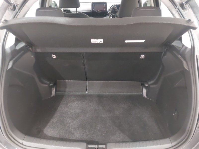 Used Toyota Yaris 2022 for sale - 77852446: Photo 8