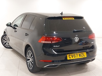 Used Volkswagen Golf 2017 for sale - 78661033: Photo