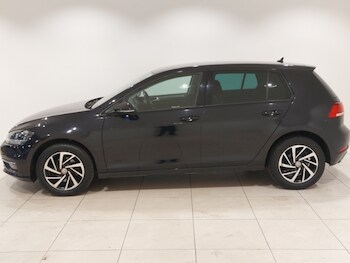 Used Volkswagen Golf 2019 for sale - 78837637: Photo