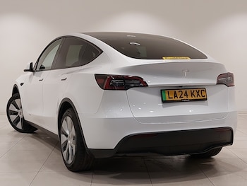 Used Tesla Model Y 2024 for sale - 76816021: Photo
