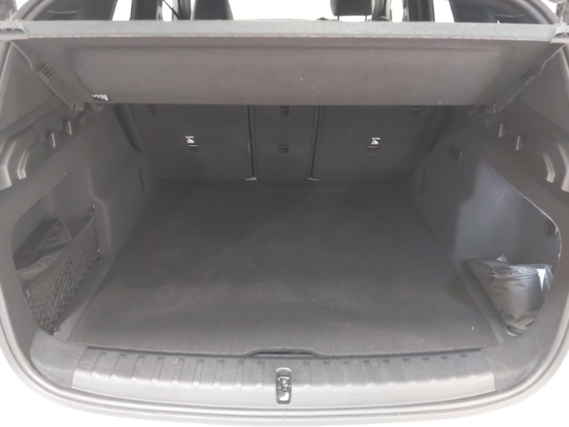 Used BMW iX1 2023 for sale - 76053889: Photo 8