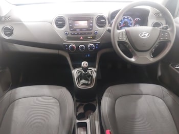 Used Hyundai i10 2018 for sale - 78634298: Photo