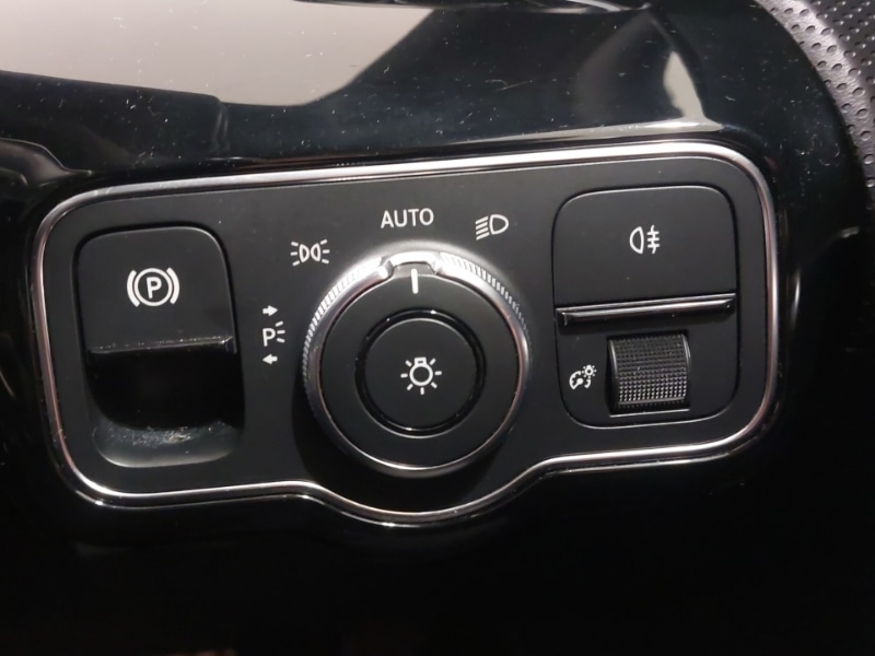 Used Mercedes-Benz A-Class 2019 for sale - 76880486: Photo 17