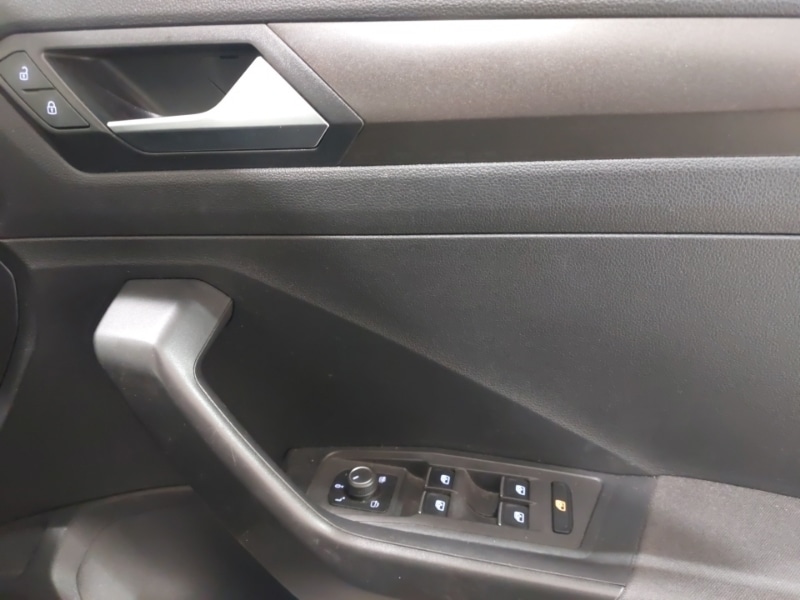 Used Volkswagen T-Roc 2019 for sale - 76478931: Photo 19