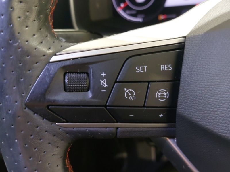 Used SEAT Leon 2023 for sale - 76983428: Photo 15