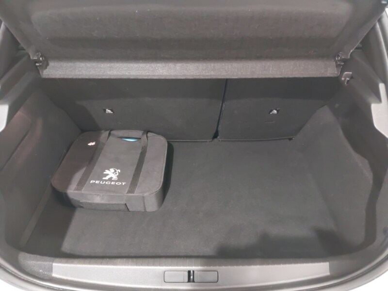 Used Peugeot 208 2021 for sale - 76478929: Photo 8