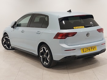 Used Volkswagen Golf 2024 for sale - 78642573: Photo