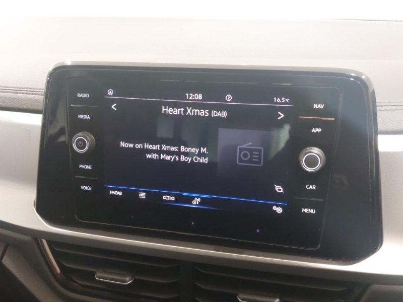 Used Volkswagen T-Roc 2023 for sale - 76880423: Photo 10