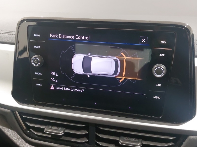 Used Volkswagen T-Roc 2023 for sale - 76880423: Photo 11