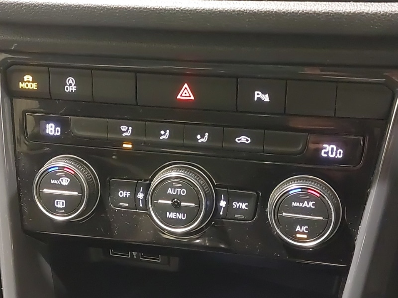 Used Volkswagen T-Roc 2018 for sale - 77329973: Photo 12