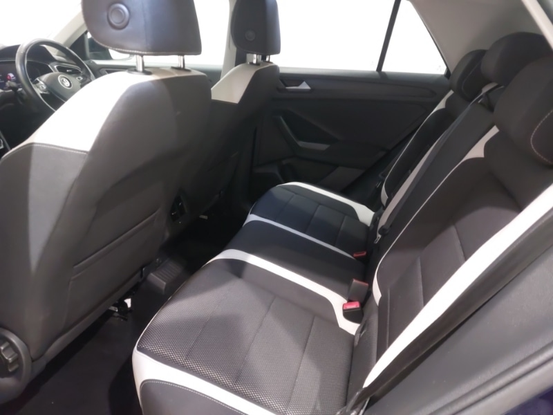 Used Volkswagen T-Roc 2018 for sale - 77329973: Photo 6