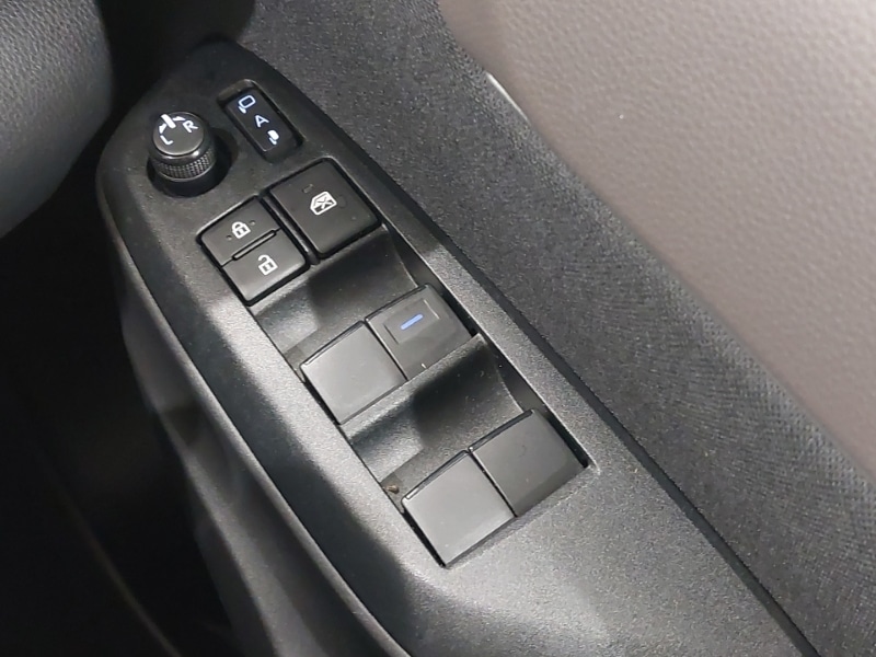 Used Toyota Yaris Cross 2022 for sale - 76932481: Photo 19