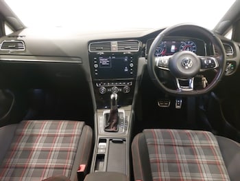 Used Volkswagen Golf 2019 for sale - 75506203: Photo