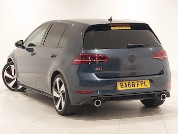 Used Volkswagen Golf 2019 for sale - 75506203: Photo