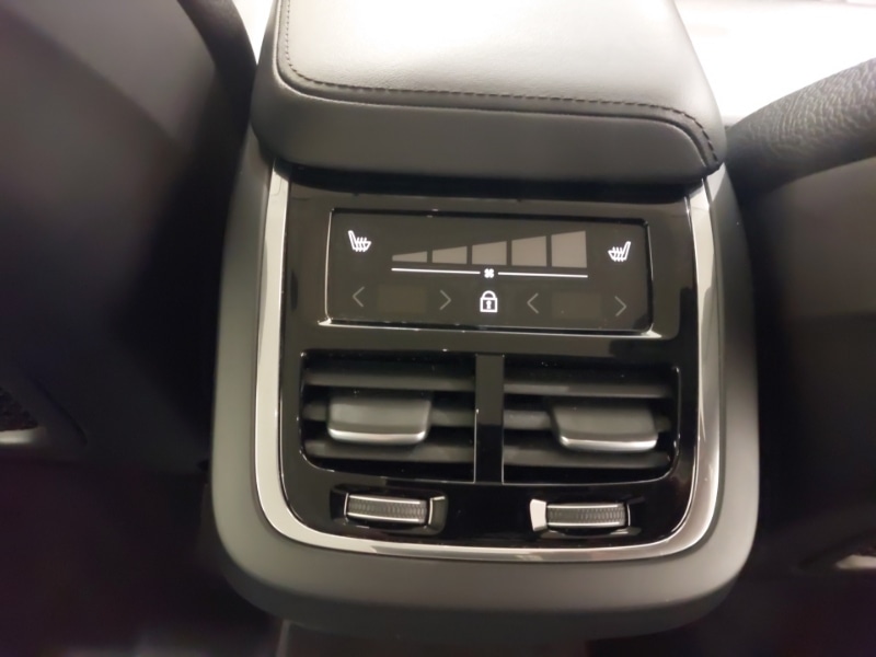 Used Volvo XC60 2023 for sale - 77197718: Photo 18