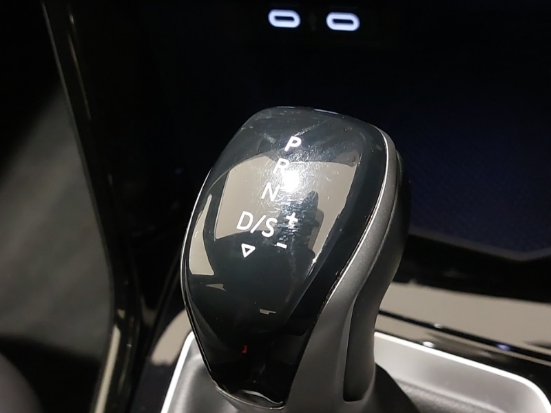 Used Volkswagen T-Roc 2023 for sale - 78023679: Photo 12