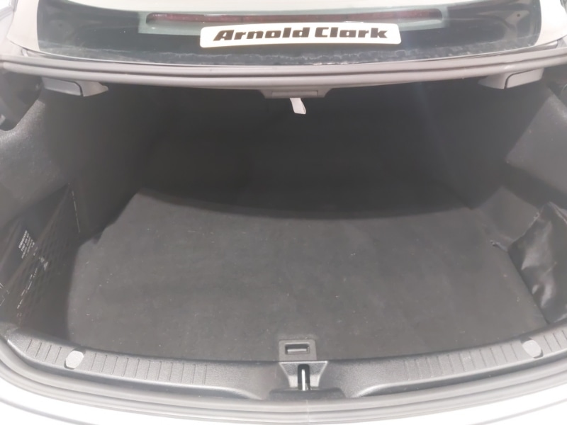 Used Mercedes-Benz C Class 2019 for sale - 77549052: Photo 8