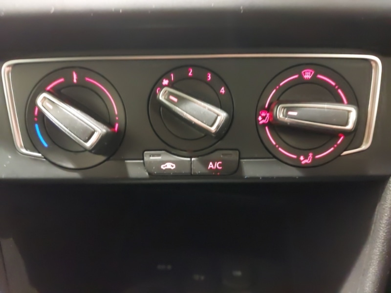 Used Volkswagen Polo 2017 for sale - 76384102: Photo 13