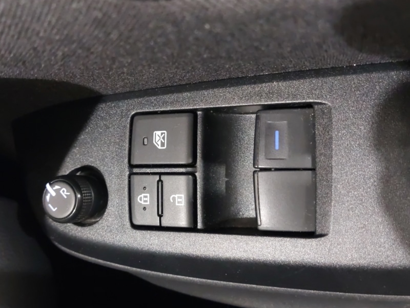 Used Toyota Yaris 2023 for sale - 77223567: Photo 18