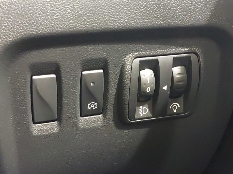 Used Renault Captur 2017 for sale - 77938908: Photo 17