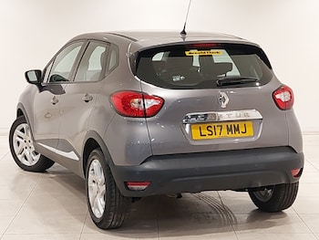Used Renault Captur 2017 for sale - 77938908: Photo