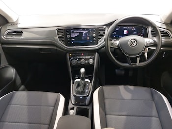 Used Volkswagen T-Roc 2021 for sale - 75315595: Photo