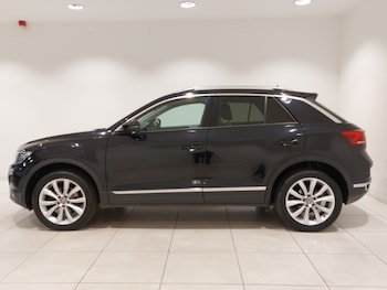Used Volkswagen T-Roc 2021 for sale - 75315595: Photo