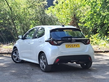 Used Toyota Yaris 2025 for sale - 79420630: Photo