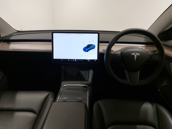 Used Tesla Model 3 2021 for sale - 76213057: Photo 2
