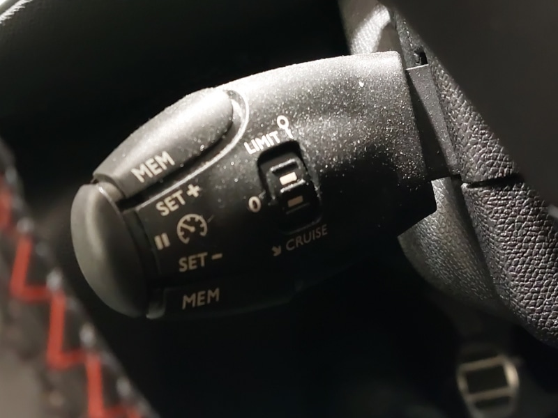 Used Peugeot 308 2015 for sale - 77948153: Photo 15