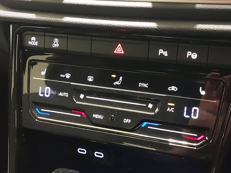 Used Volkswagen T-Roc 2022 for sale - 77761176: Photo 12