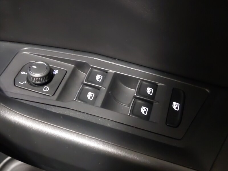 Used Volkswagen T-Roc 2022 for sale - 77761176: Photo 19