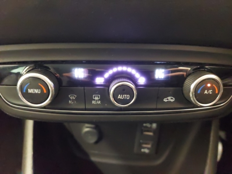 Used Vauxhall Crossland X 2018 for sale - 76165762: Photo 13