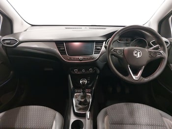 Used Vauxhall Crossland X 2018 for sale - 76165762: Photo 2