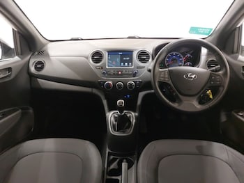 Used Hyundai i10 2019 for sale - 78778316: Photo