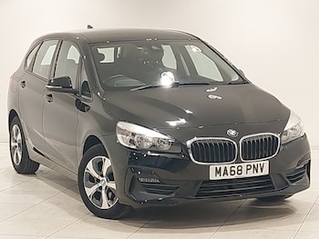 2018 - 218i SE 5dr