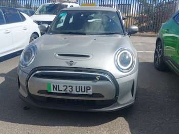 Used MINI Hatch 2023 for sale - 79336411: Photo
