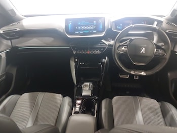 Used Peugeot 2008 2023 for sale - 76970567: Photo