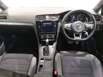 Used Volkswagen Golf 2020 for sale - 77889567: Photo