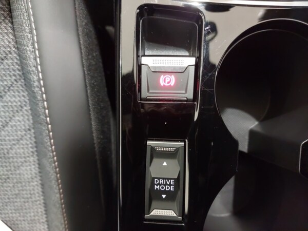 Used Peugeot 2008 2024 for sale - 73963207: Photo 14