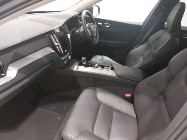 Used Volvo XC60 2024 for sale - 76150994: Photo 5