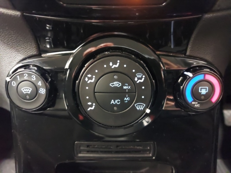 Used Ford Fiesta 2015 for sale - 76556197: Photo 13